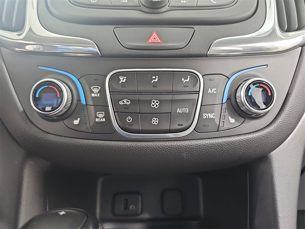 Certified 2018 Chevrolet Equinox LT image 29