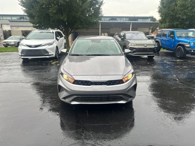 Used 2024 Kia Forte LXS FWD video 2