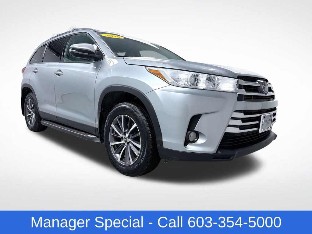 Used 2019 Toyota Highlander XLE image 1
