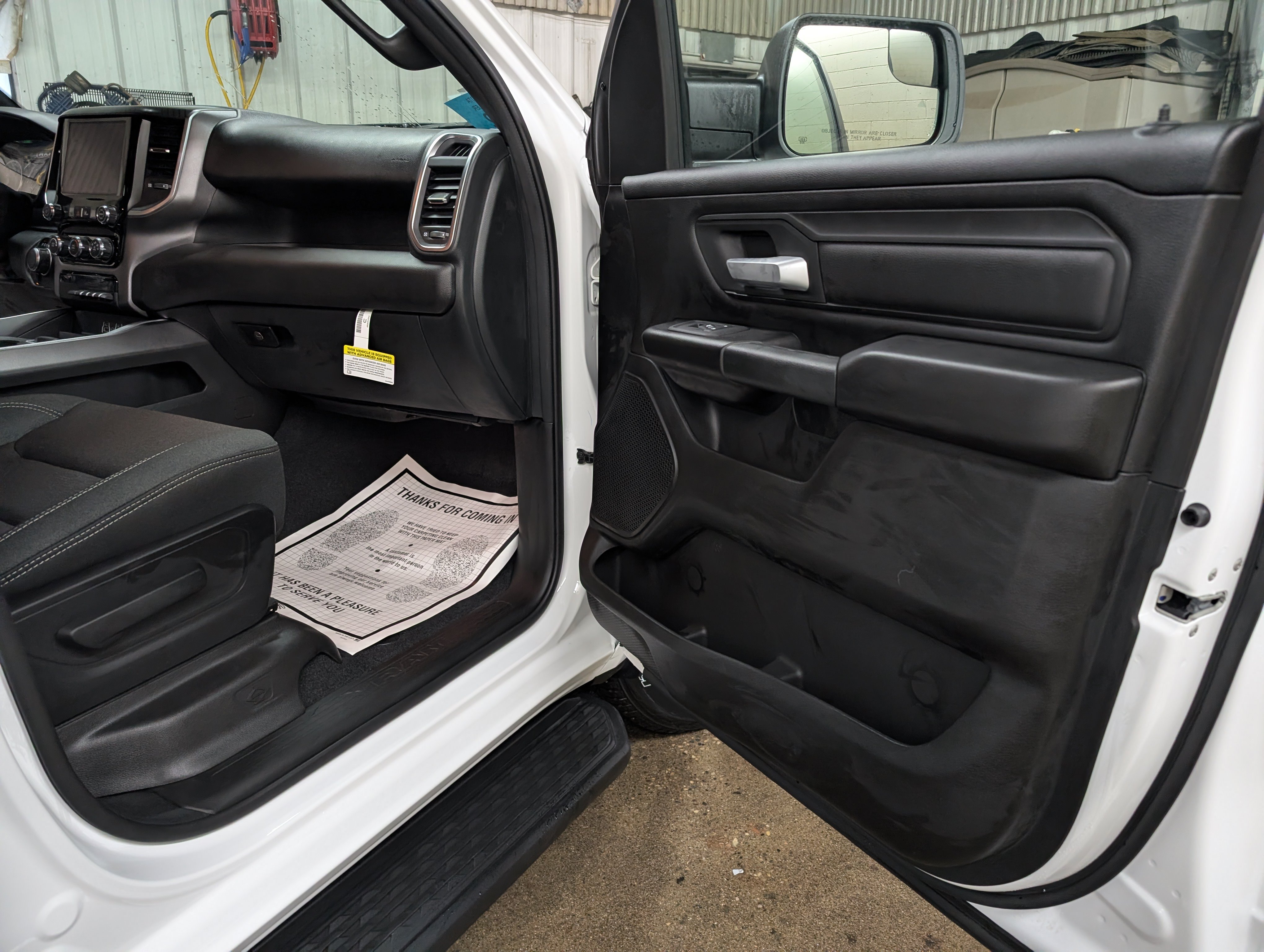 New 2026 RAM 1500 Express AWD/4WD image 5