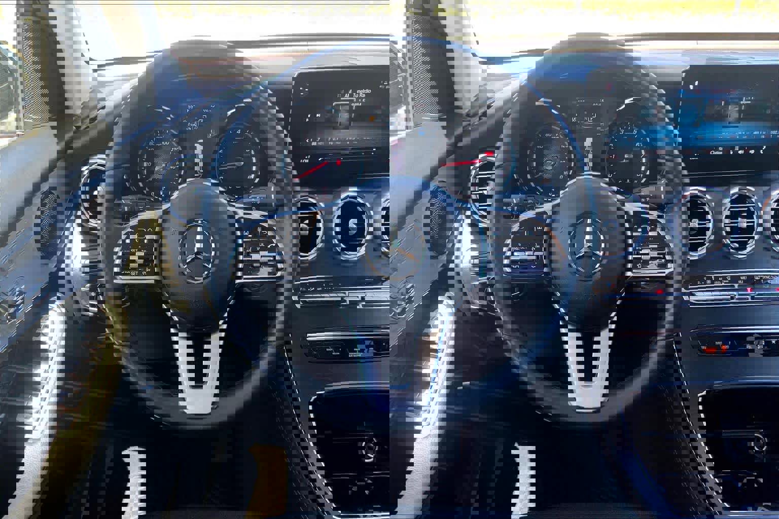 Used 2021 Mercedes-Benz GLC 300 image 5