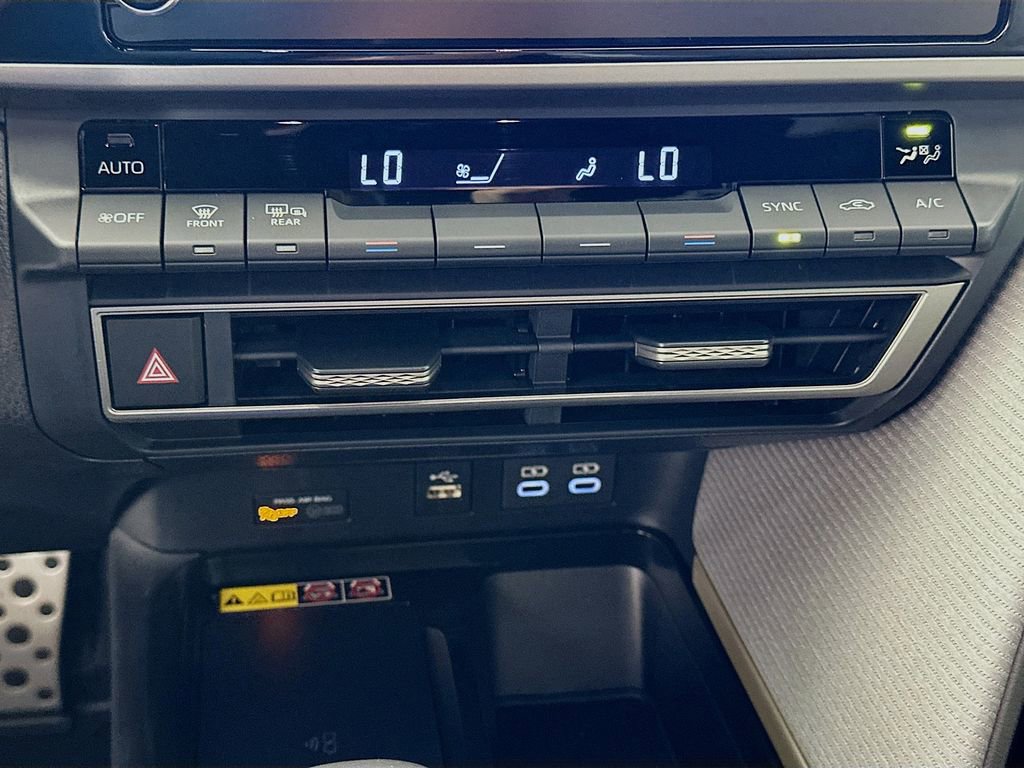 Certified 2025 Toyota Camry SE image 16