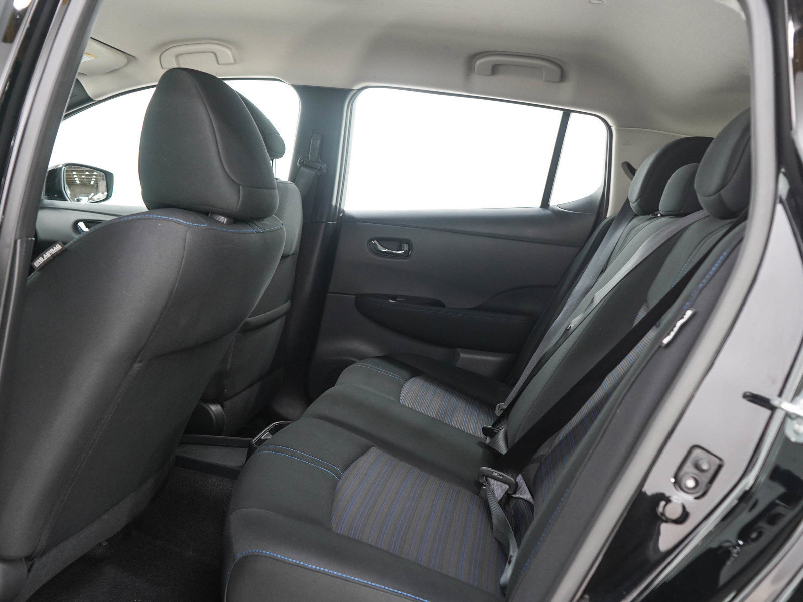 Used 2025 Nissan Leaf SV Plus FWD image 14