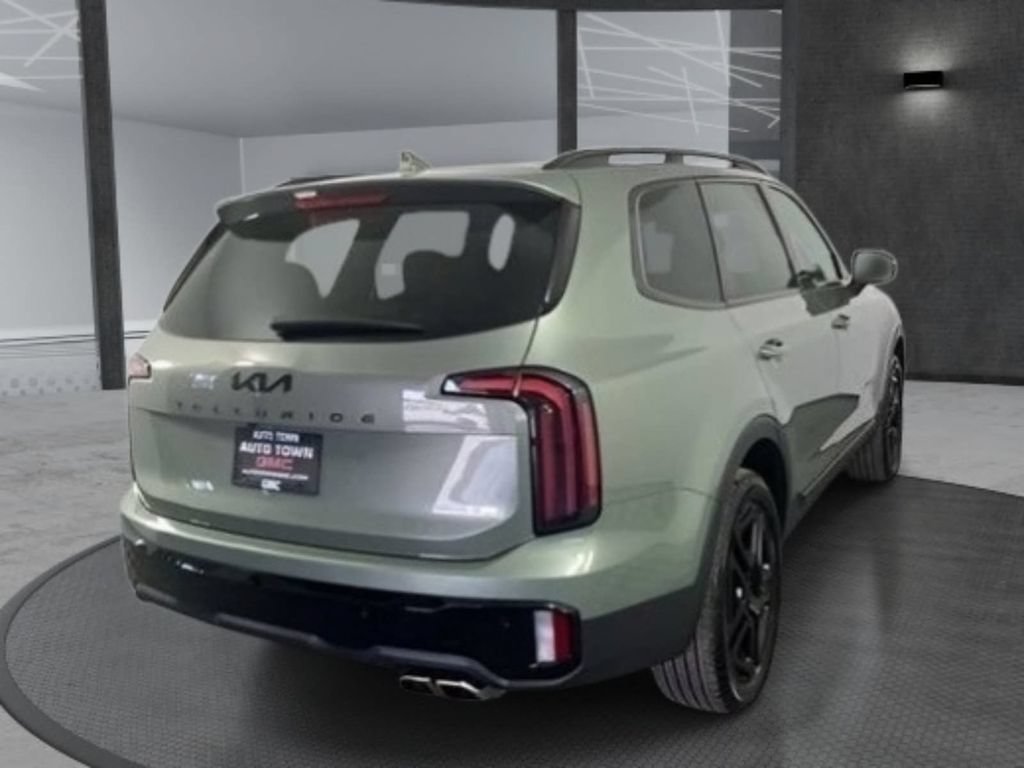 Used 2025 Kia Telluride EX X-Line AWD/4WD image 3