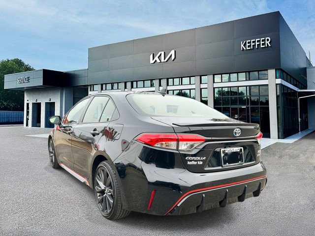 Used 2023 Toyota Corolla SE w/ SE Package image 6