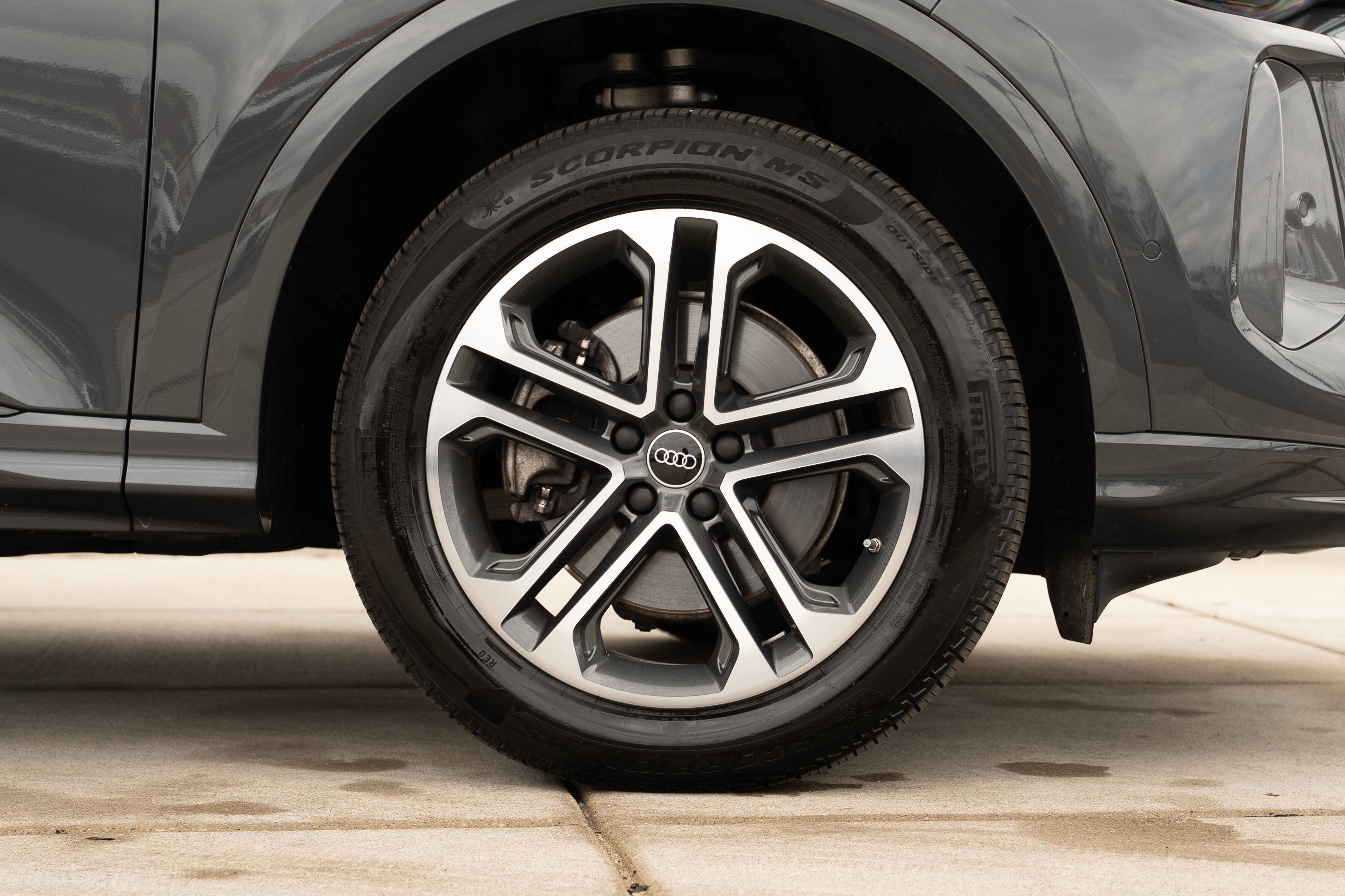 Certified 2025 Audi Q5 Premium w/ Convenience Package image 30