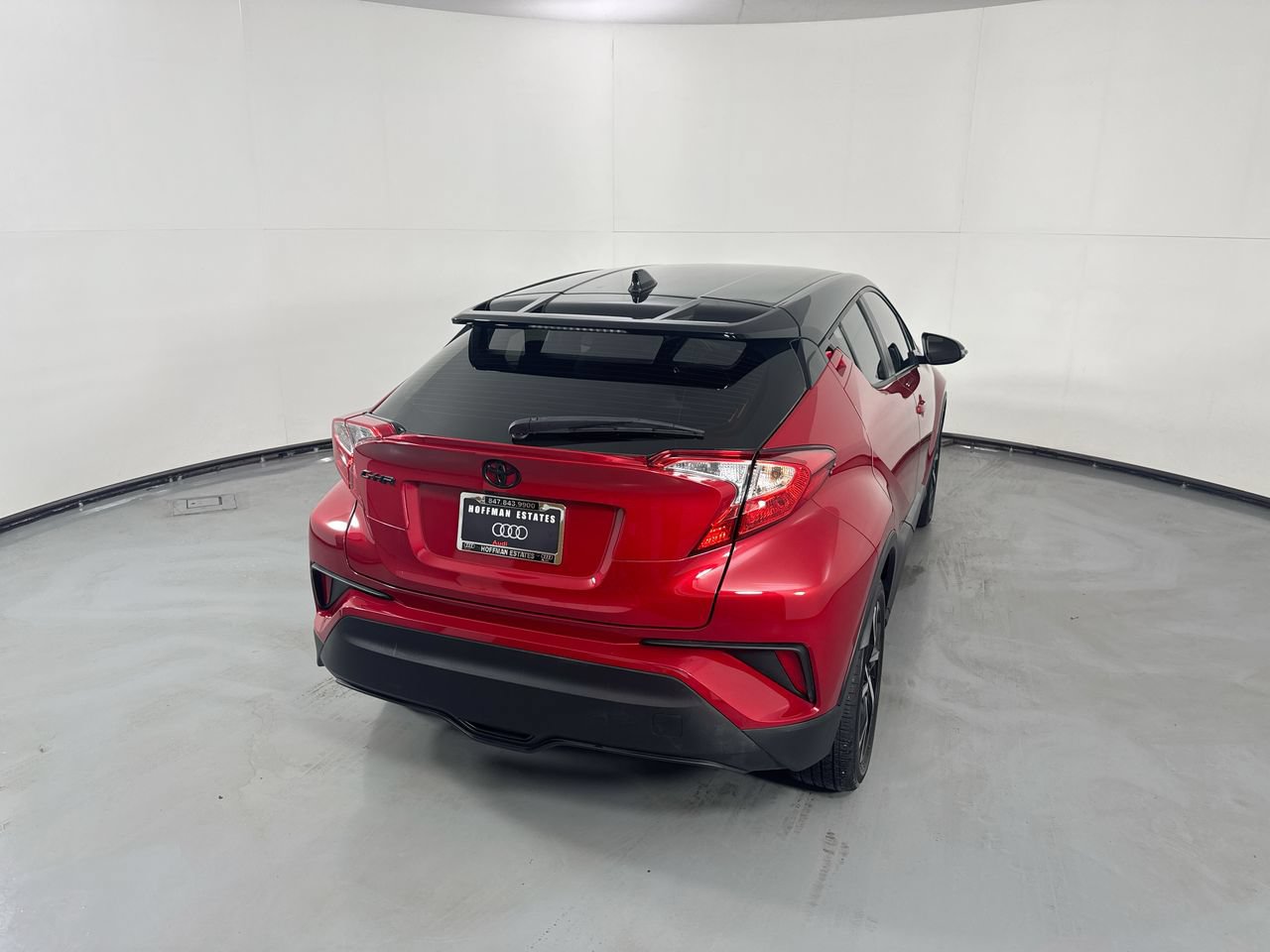 Used 2020 Toyota C-HR XLE FWD image 8