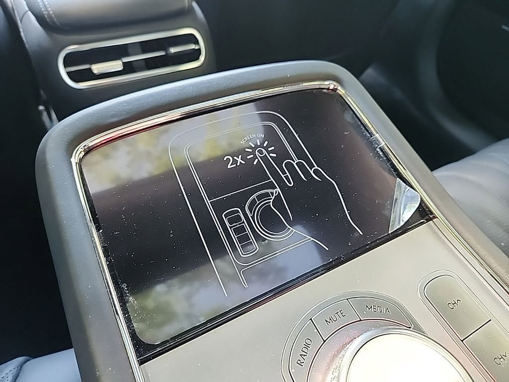 Used 2023 Genesis G90 3.5T image 24