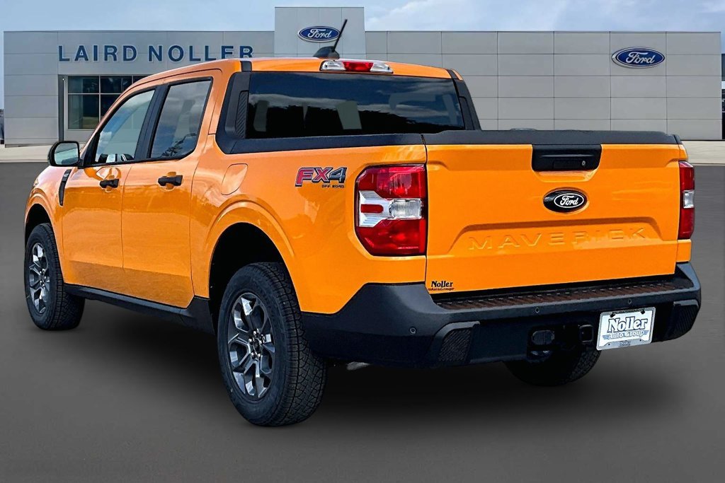 New 2026 Ford Maverick XLT w/ XLT Luxury Package AWD/4WD image 3