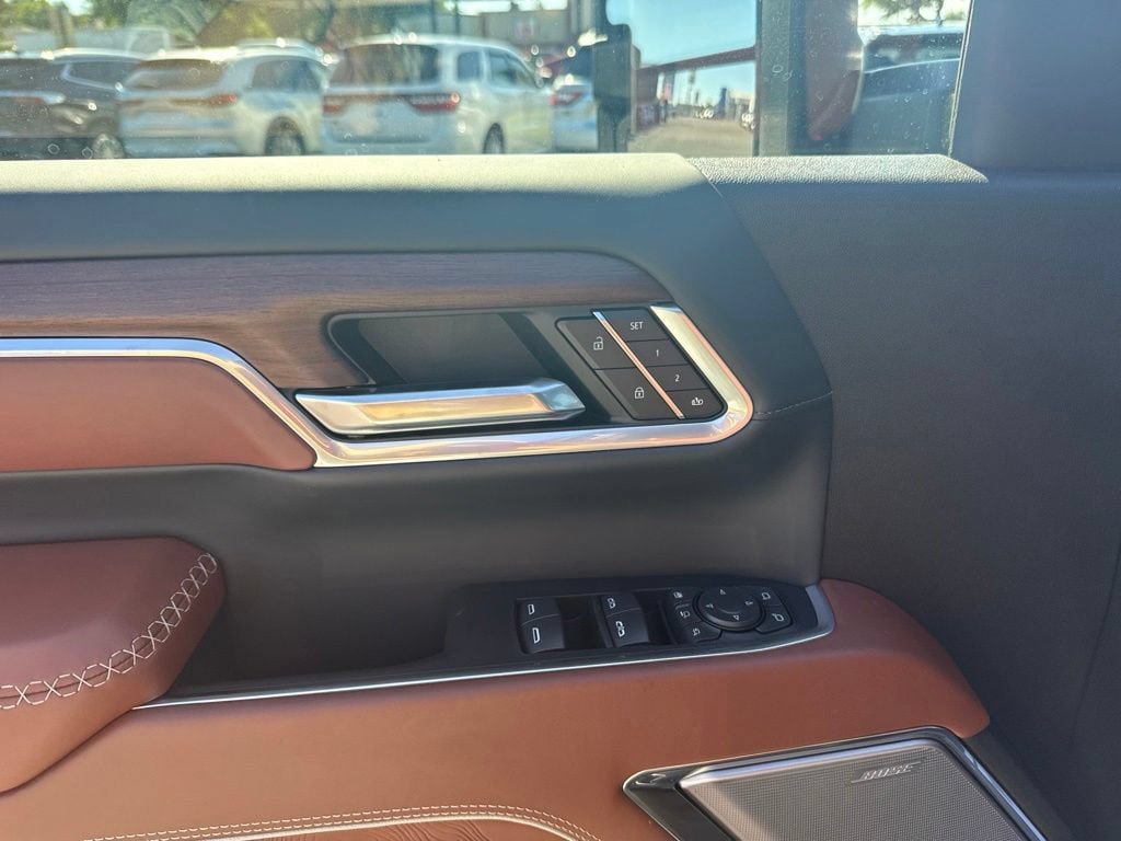 New 2026 GMC Sierra 2500 Denali Ultimate AWD/4WD image 16