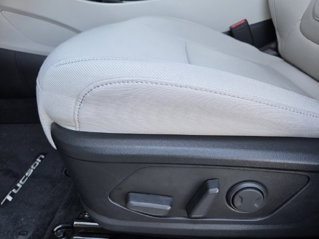 Used 2026 Hyundai Tucson SEL Plus FWD image 29