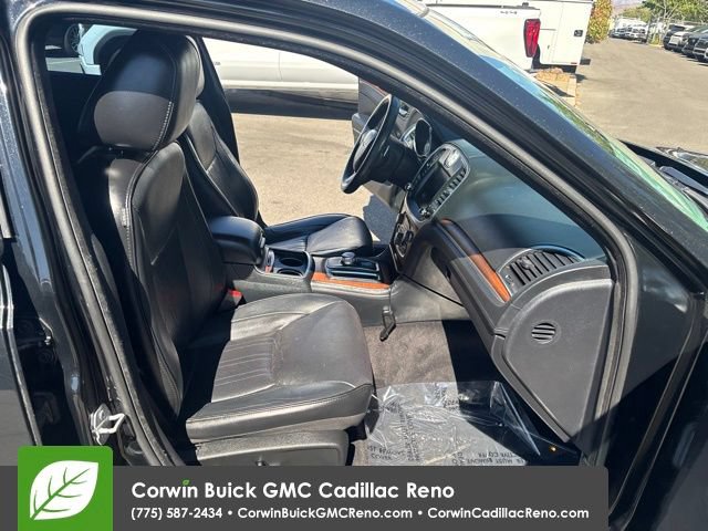 Used 2015 Chrysler 300 C Platinum w/ Harman/Kardon Audio Group AWD/4WD image 26