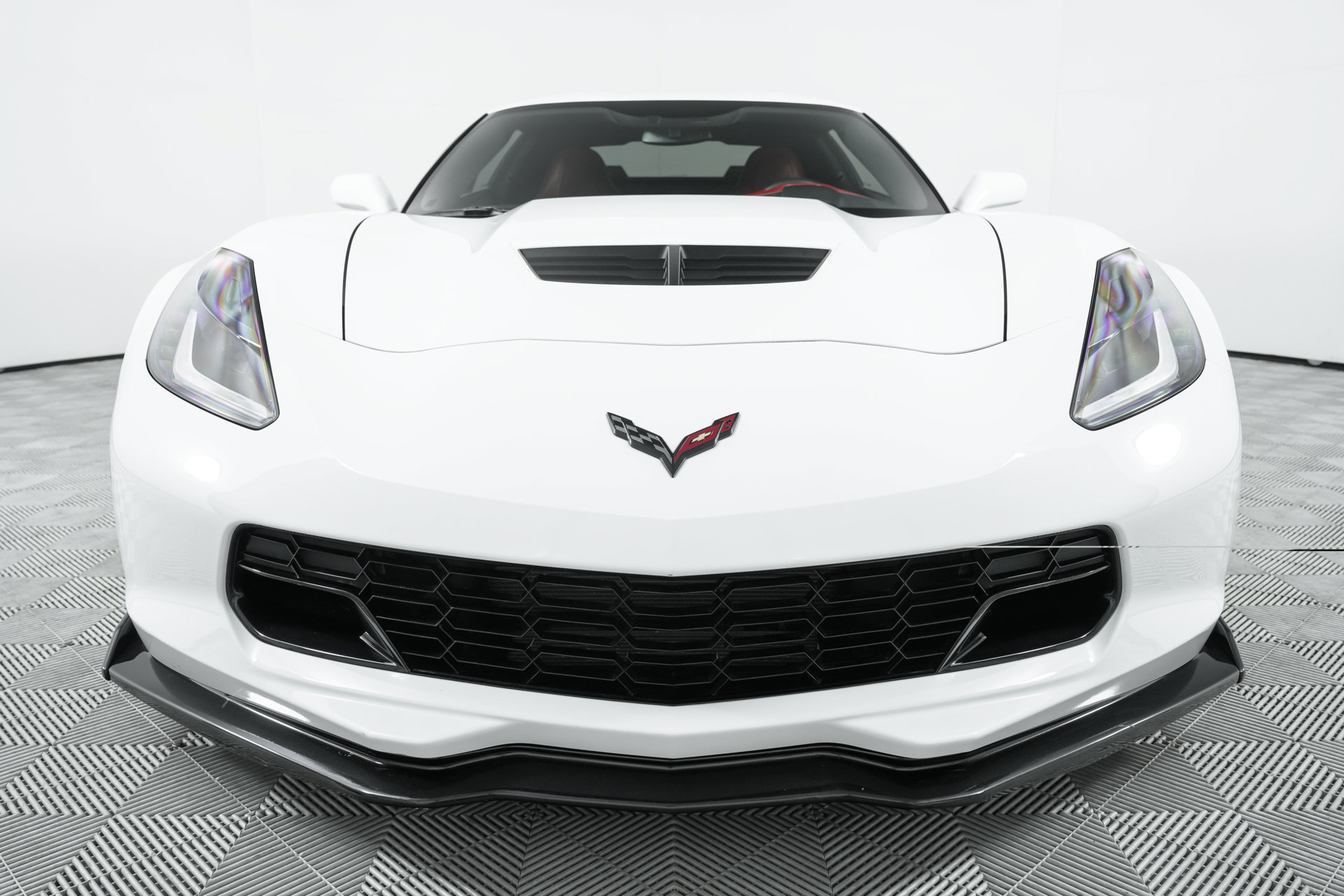 Used 2015 Chevrolet Corvette Z06 w/ 3LZ Preferred Equipment Group RWD image 96