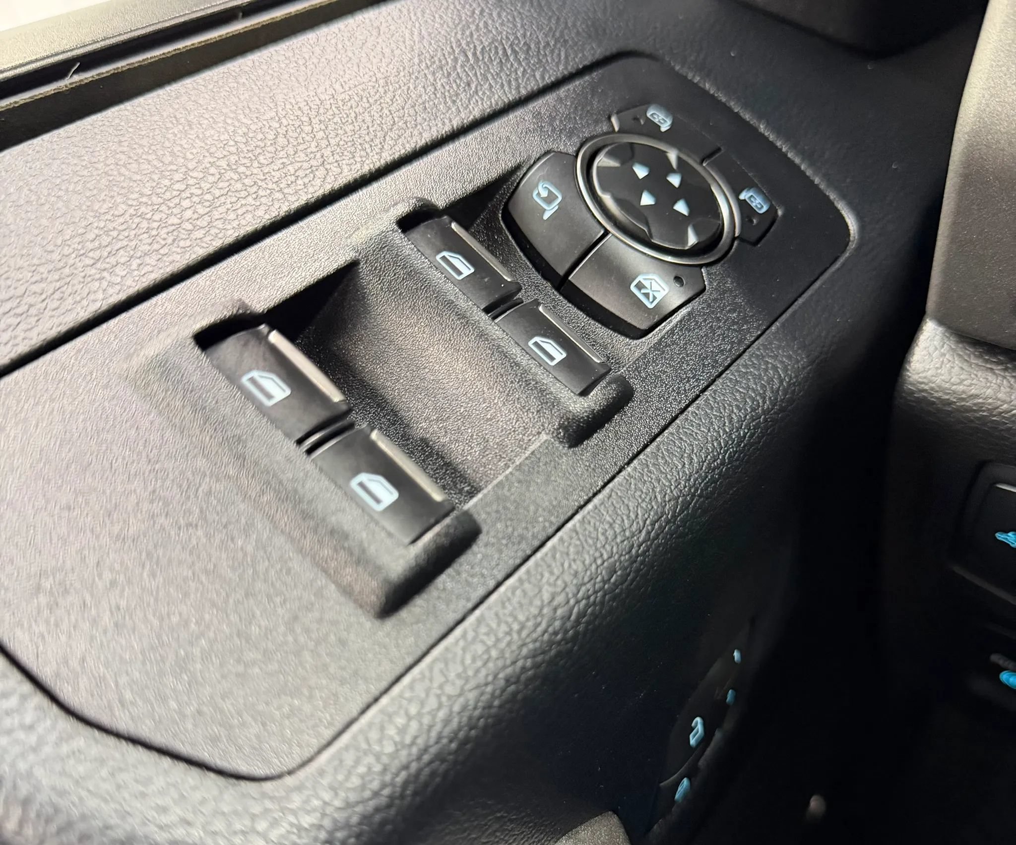 Used 2020 Ford F150 Raptor w/ Equipment Group 802A Luxury AWD/4WD image 28
