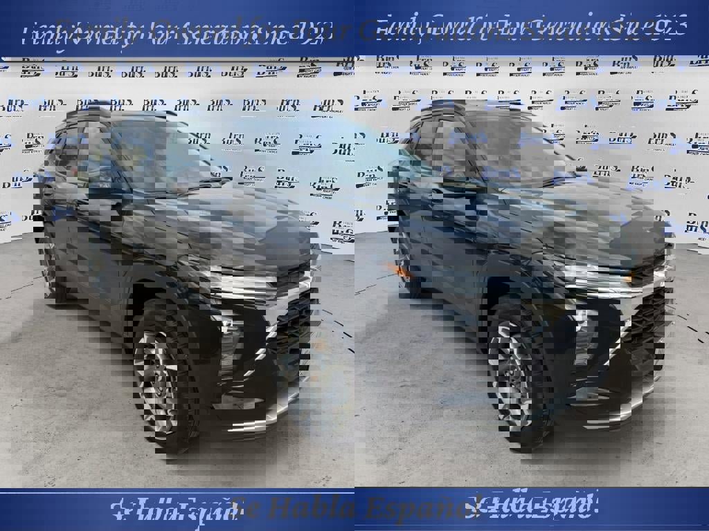 Used 2025 Chevrolet Trax LT w/ LT Convenience Package FWD image 1