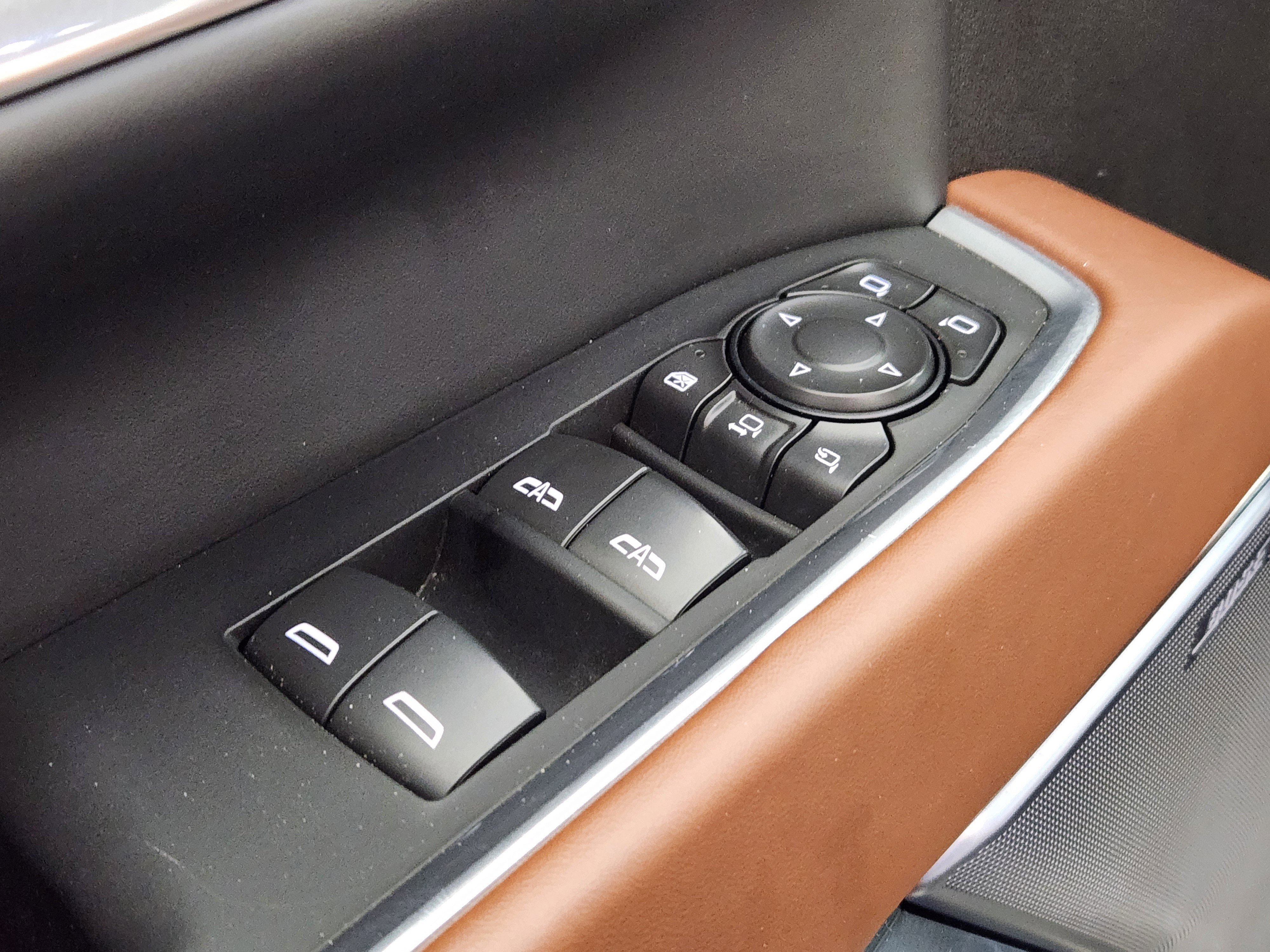 Used 2025 GMC Sierra 2500 Denali Ultimate image 17