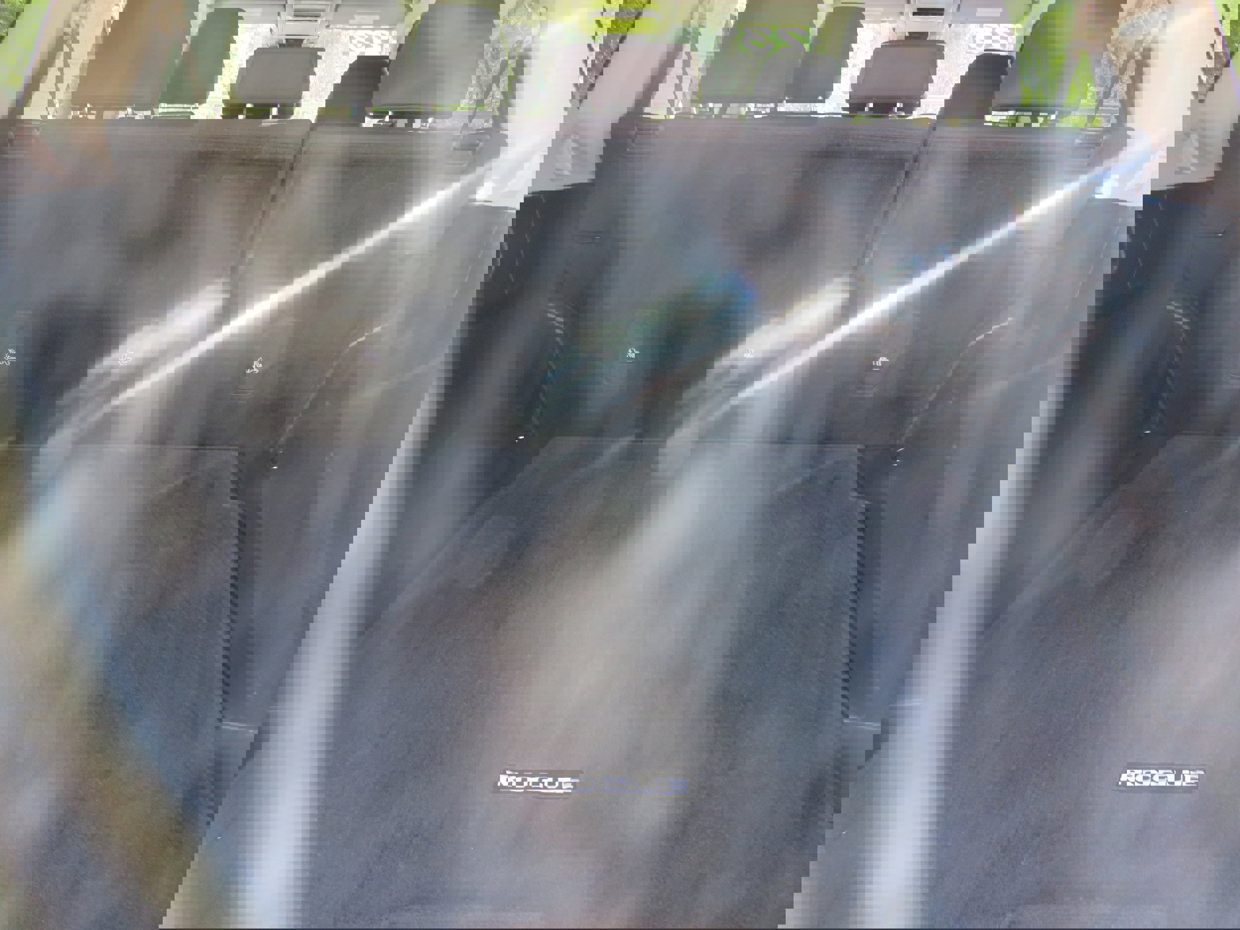 Used 2023 Nissan Rogue S image 10