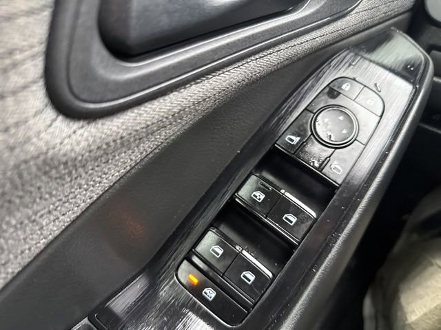 Used 2023 Nissan Rogue S AWD/4WD image 27