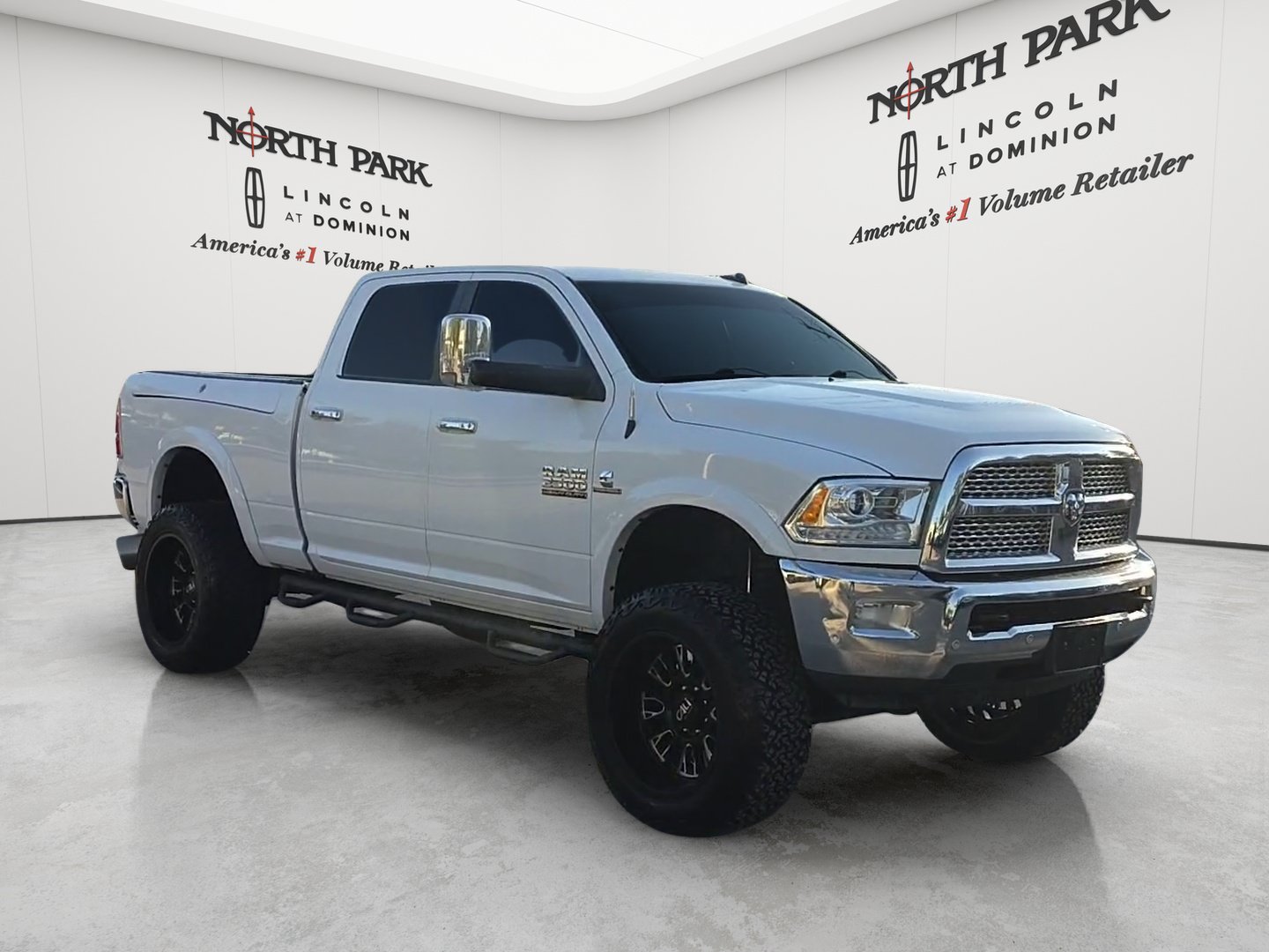 Used 2018 RAM 2500 Laramie w/ Convenience Group AWD/4WD image 7
