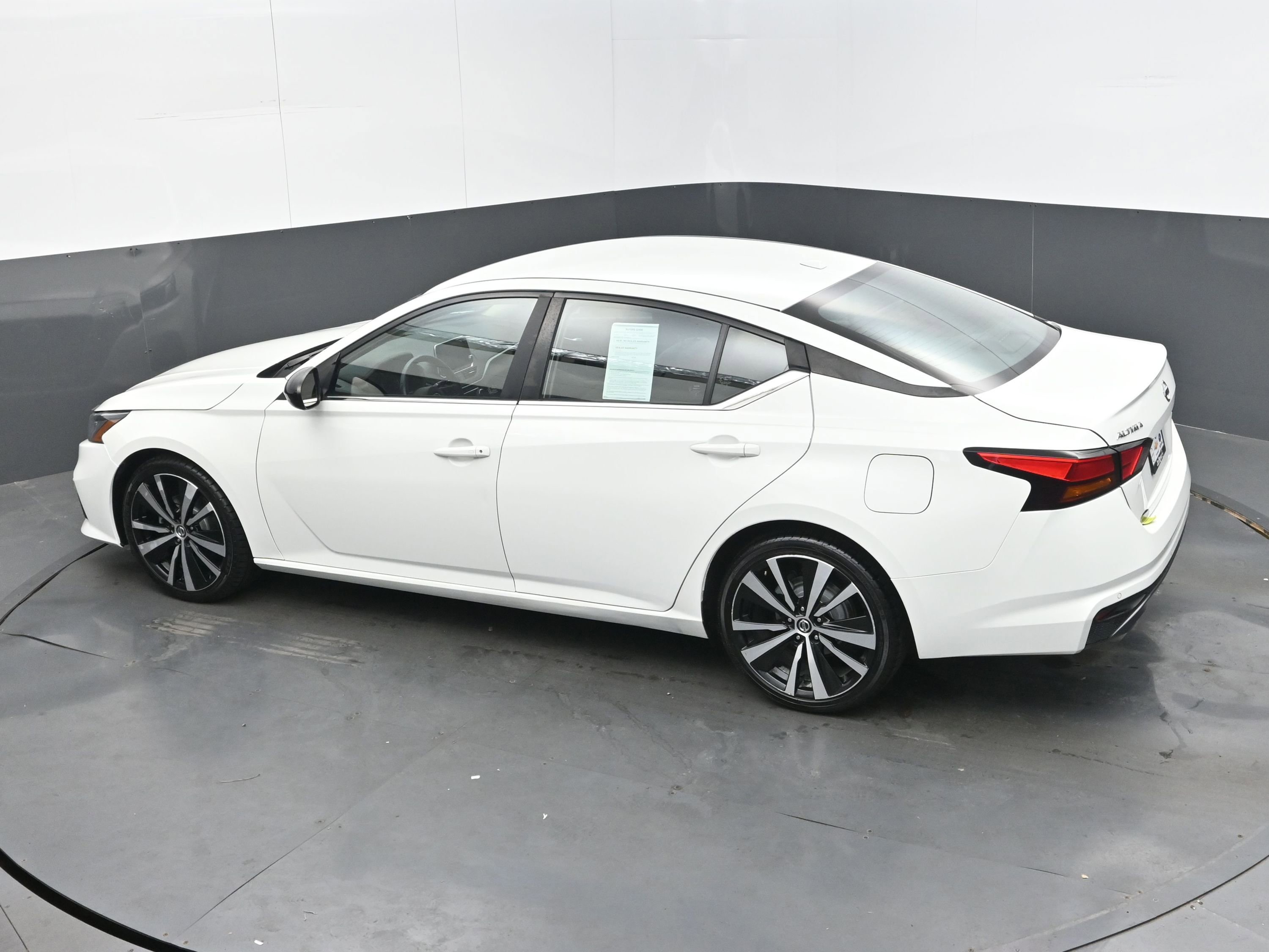 Used 2022 Nissan Altima 2.5 SR image 33