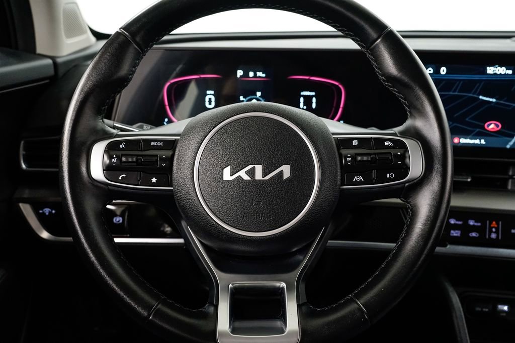 Certified 2025 Kia Sportage EX image 10