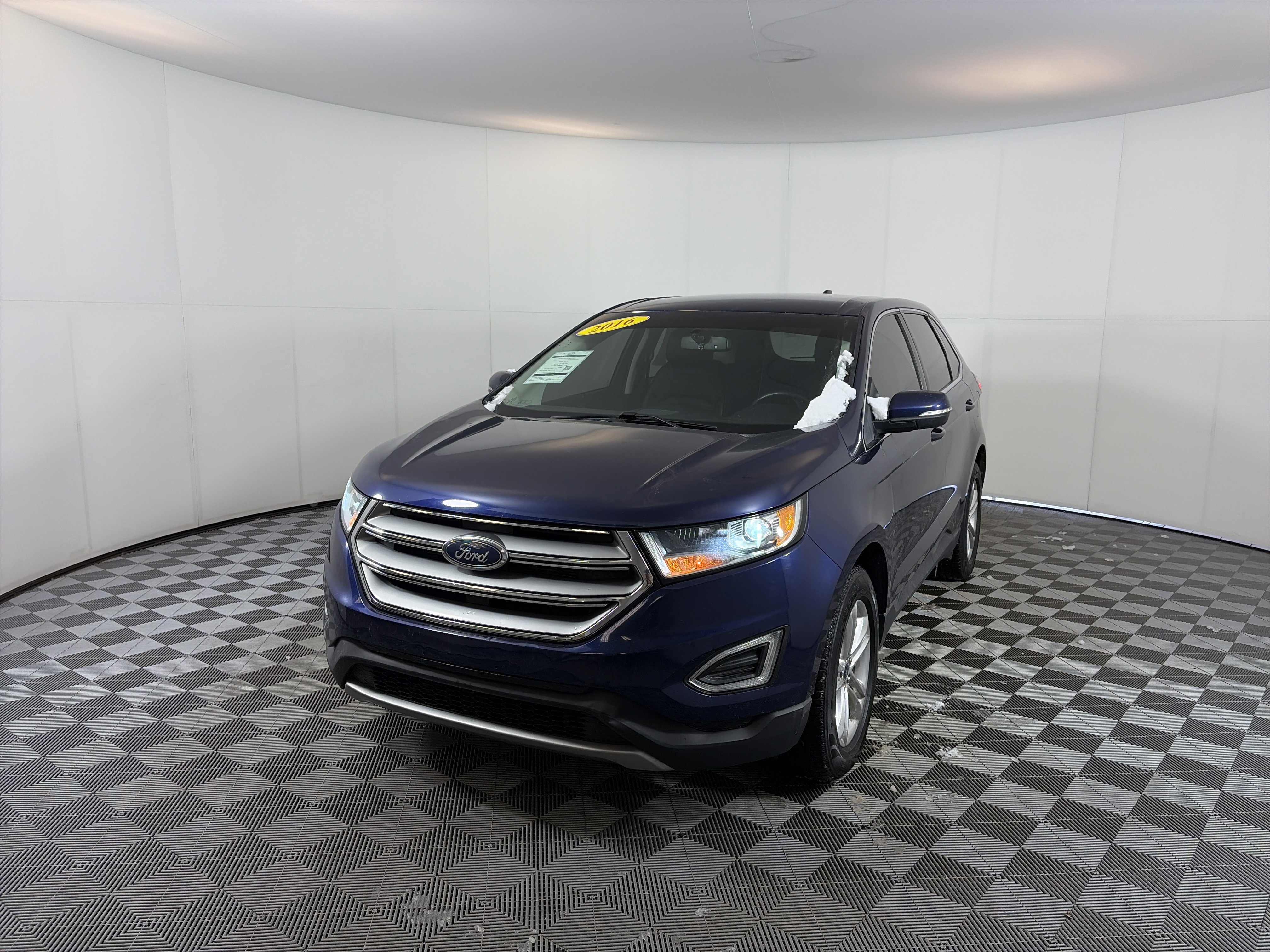 Used 2016 Ford Edge SEL w/ Equipment Group 201A image 2