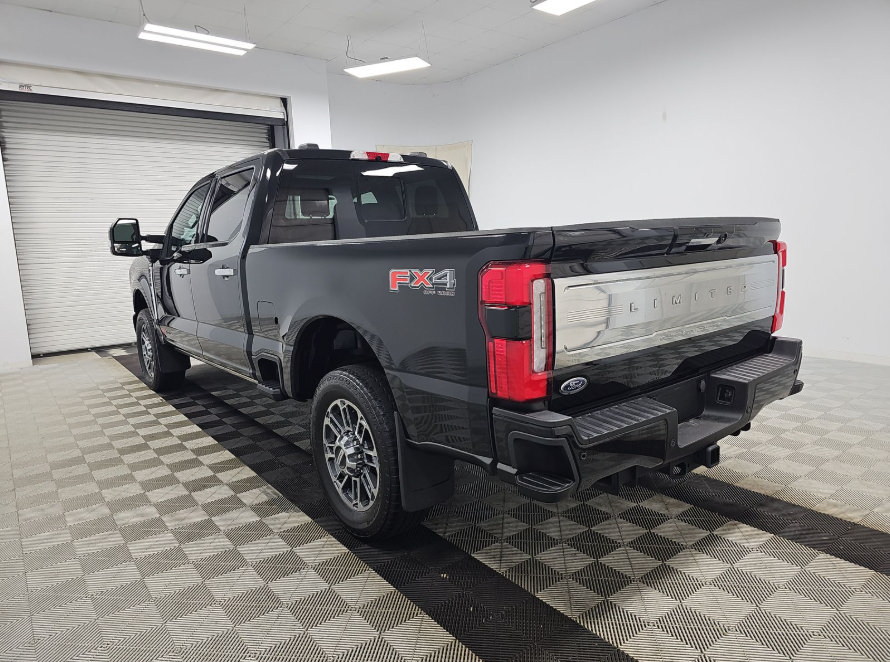 Used 2024 Ford F250 Limited w/ FX4 Off-Road Package AWD/4WD image 3