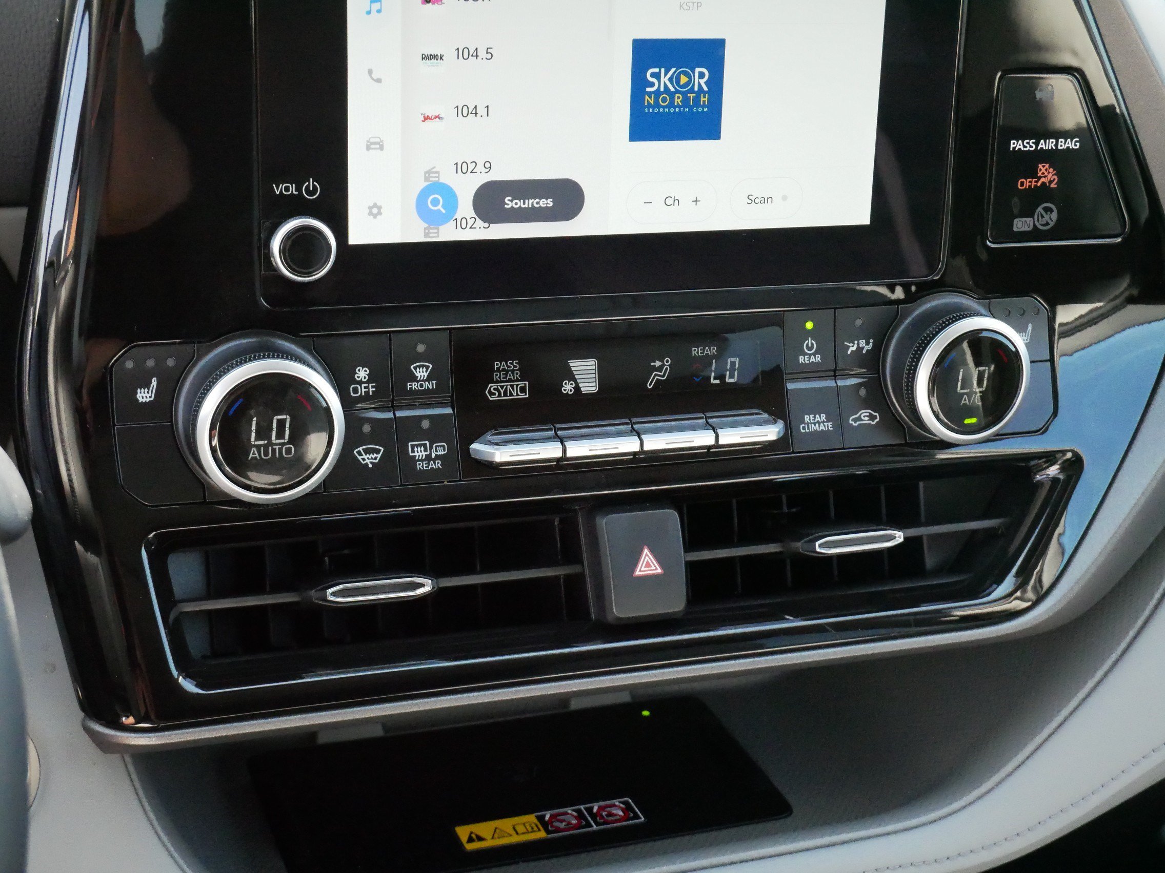 Certified 2026 Toyota Highlander XLE AWD/4WD image 23