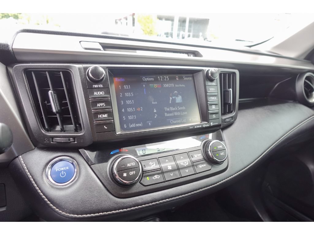 Used 2017 Toyota RAV4 XLE w/ Convenience Package AWD/4WD image 15