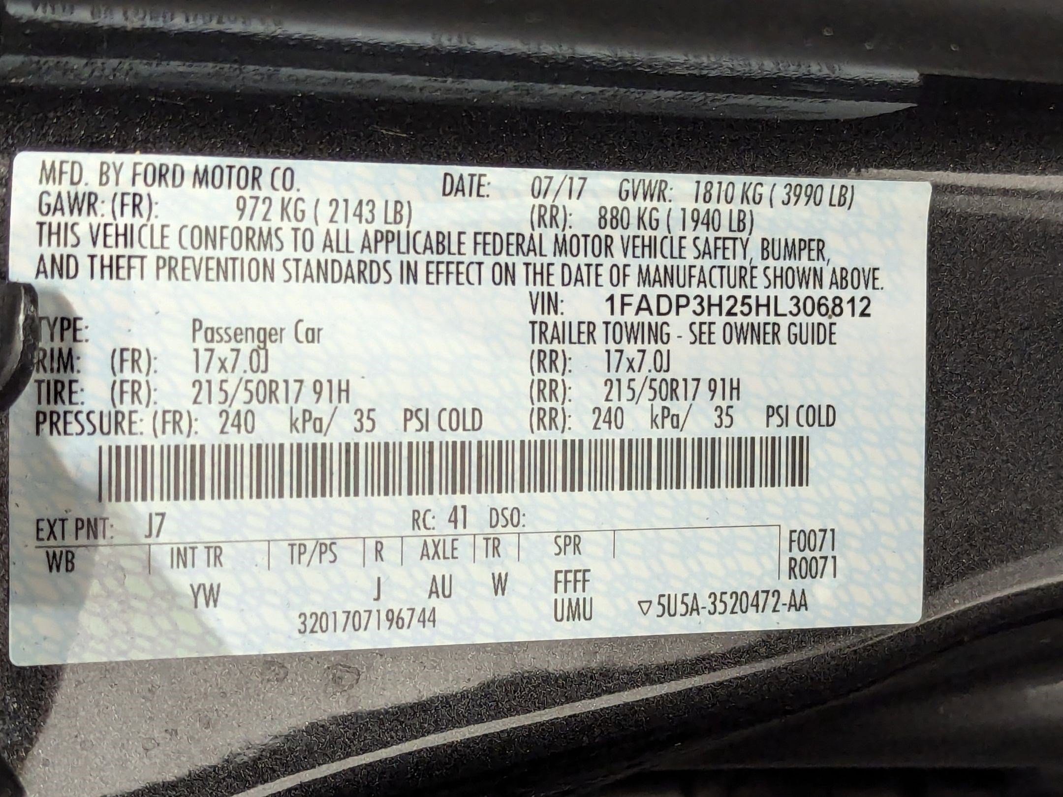 Used 2017 Ford Focus SEL image 16