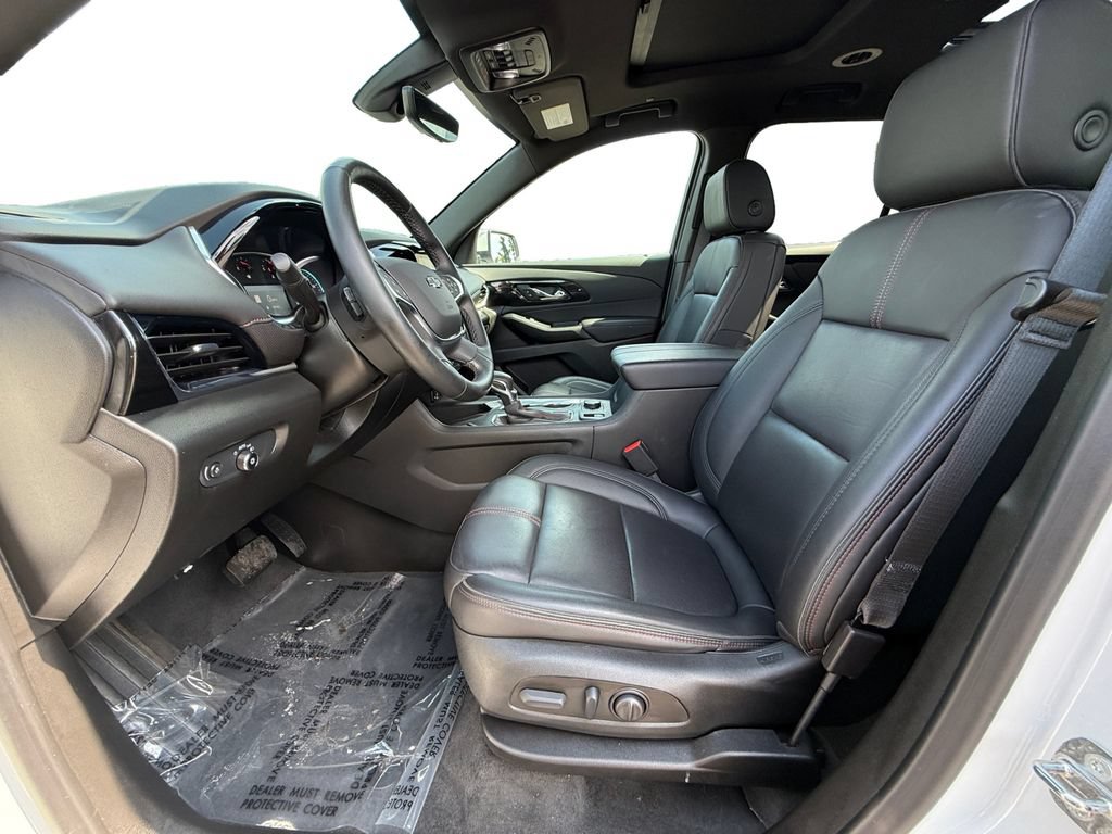 Used 2023 Chevrolet Traverse RS AWD/4WD image 9