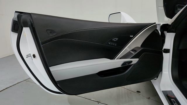 Certified 2017 Chevrolet Corvette Stingray Coupe w/ 2LT Preferred Equipment Group image 11