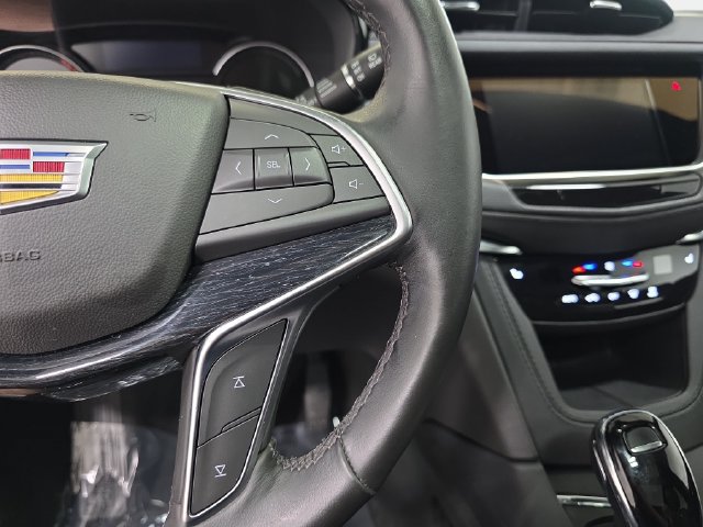 Certified 2024 Cadillac XT5 Premium Luxury AWD/4WD image 15