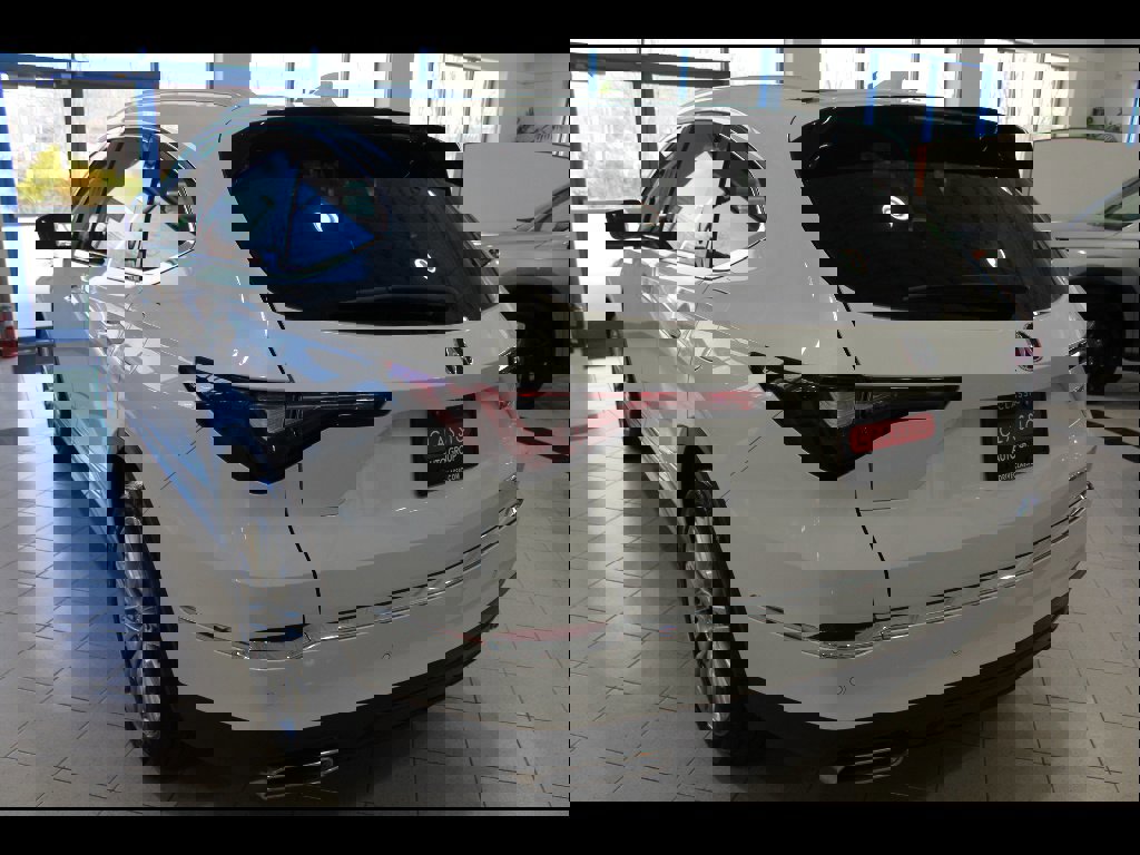 Used 2023 Acura MDX SH-AWD w/ Advance Package image 7