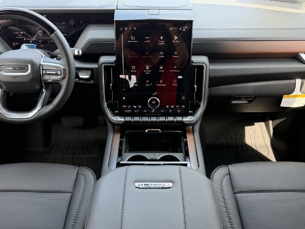 New 2027 GMC Yukon Denali w/ Denali Reserve Package AWD/4WD image 13