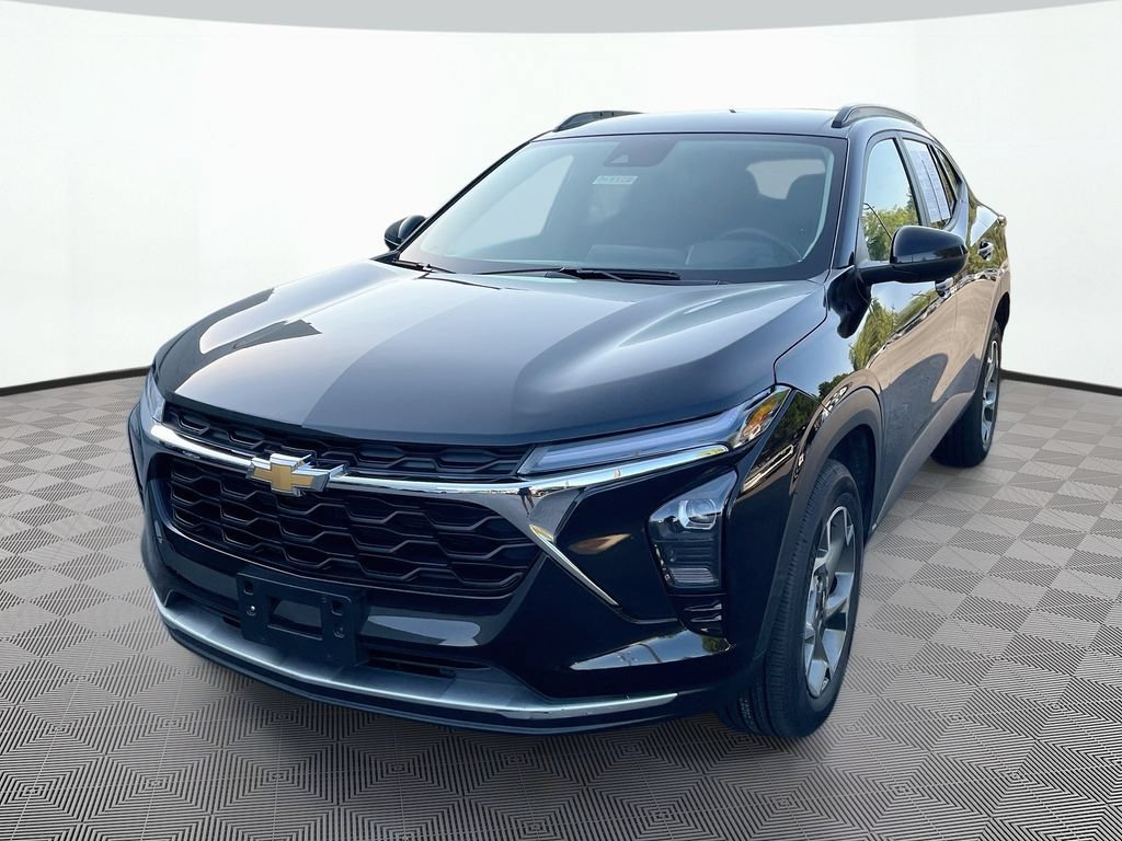 Used 2025 Chevrolet Trax LT w/ LT Convenience Package