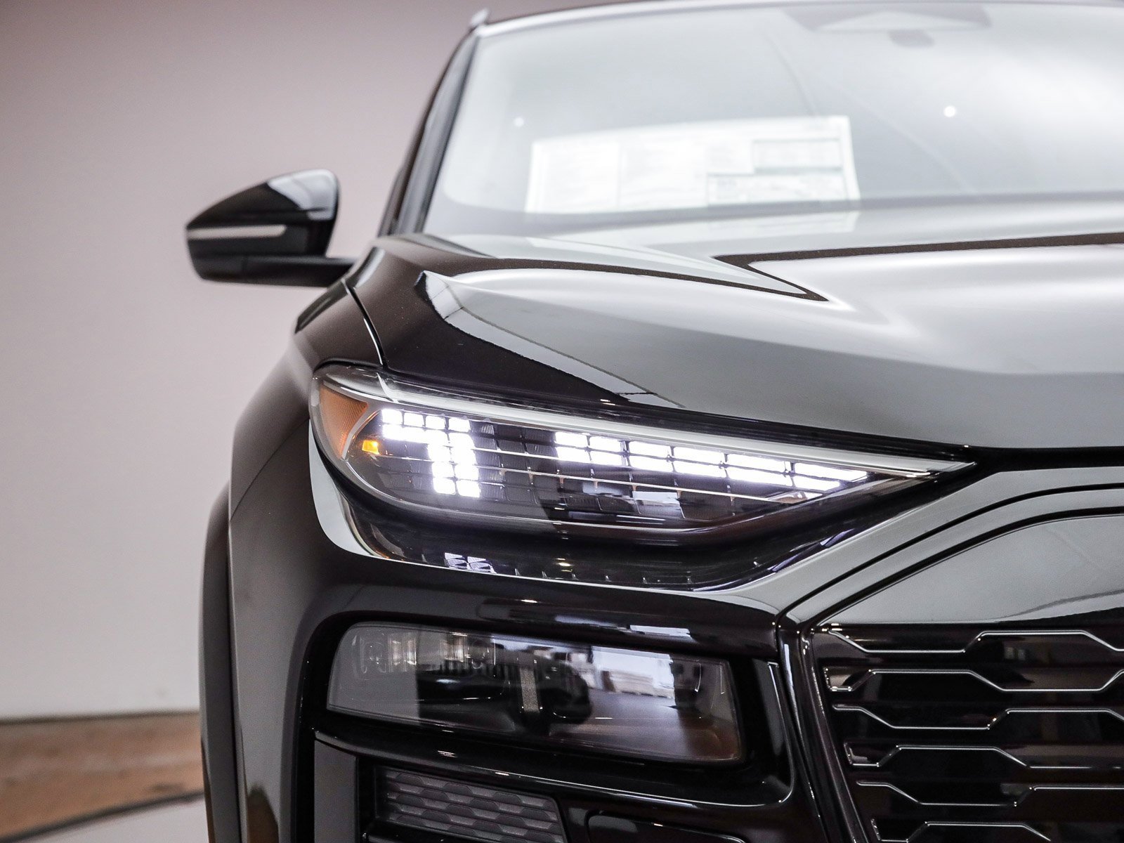 New 2025 Audi Q6 e-tron Premium Plus image 6