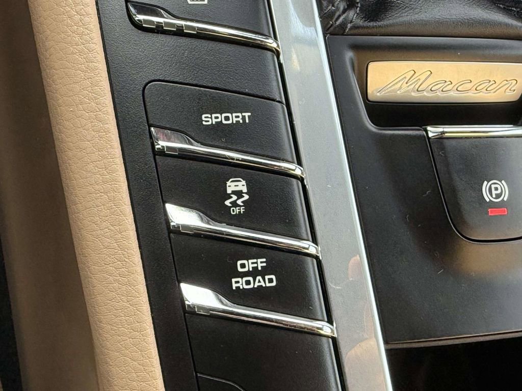 Used 2019 Porsche Macan image 24