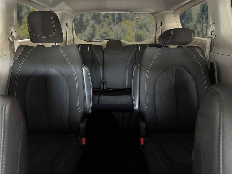 Used 2023 Chrysler Voyager LX FWD image 30