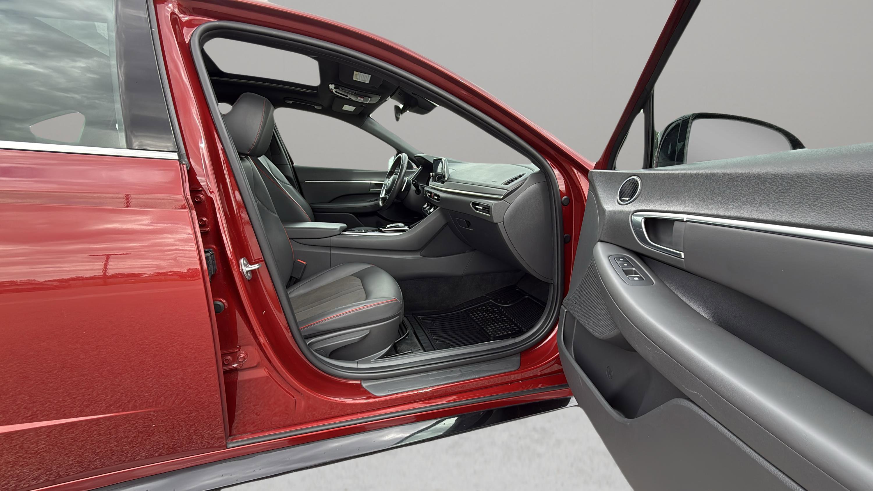 Used 2023 Hyundai Sonata SEL Plus image 13