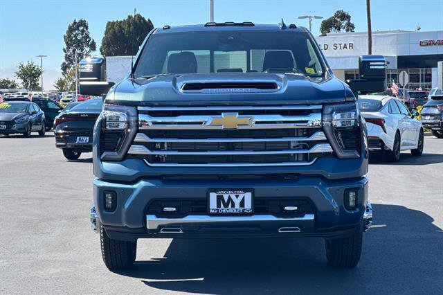 New 2026 Chevrolet Silverado 3500 High Country w/ Technology Package image 9