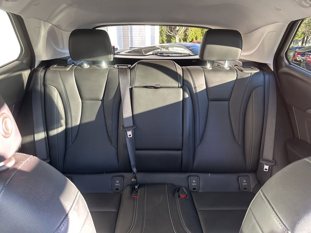 Used 2024 Buick Envision Preferred image 22