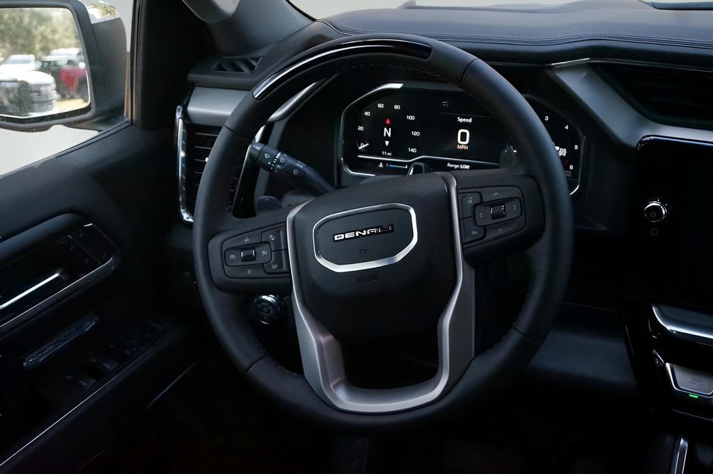 Used 2025 GMC Sierra 1500 Denali AWD/4WD image 21