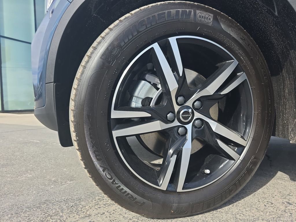 New 2026 Volvo XC40 B5 Core w/ Climate Package image 35