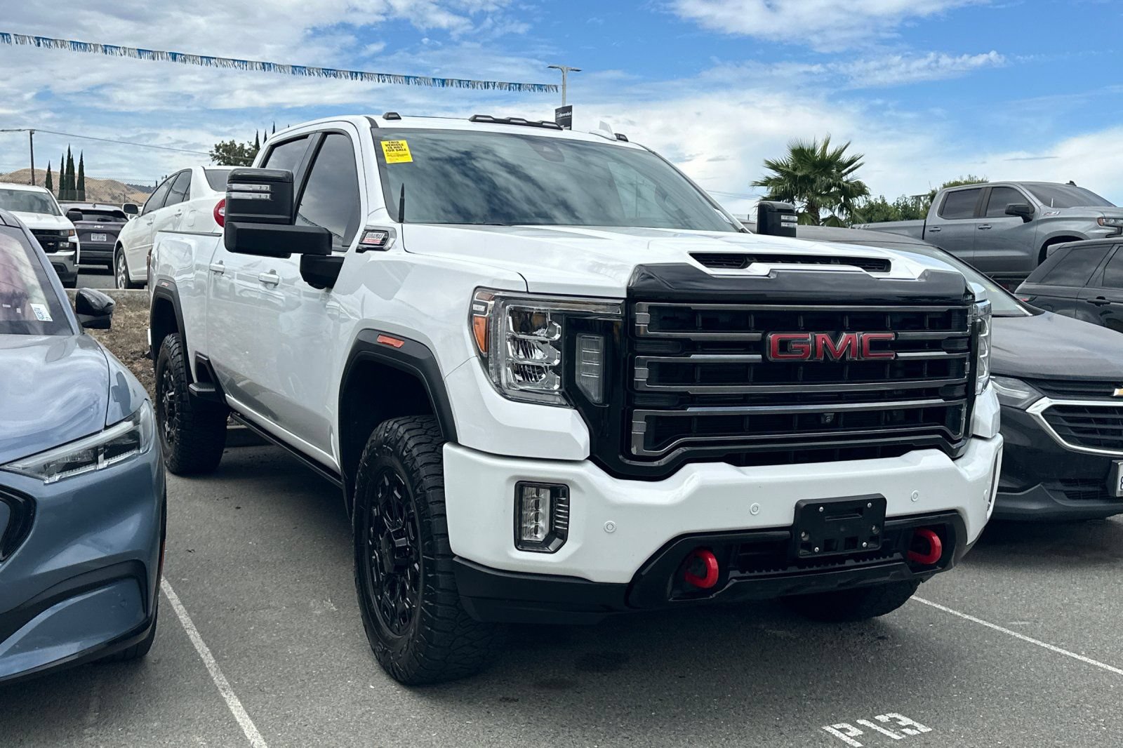 Used 2021 GMC Sierra 3500 AT4 w/ AT4 Premium Plus Package AWD/4WD image 2