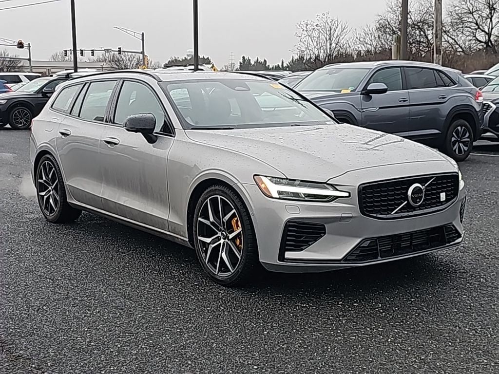 Used 2024 Volvo V60 T8 Polestar image 1