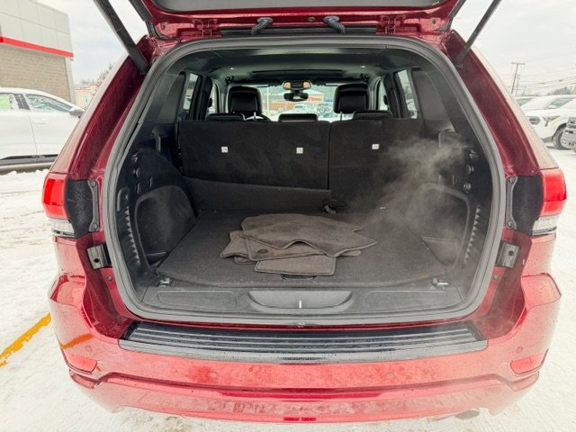 Used 2018 Jeep Grand Cherokee Altitude image 23