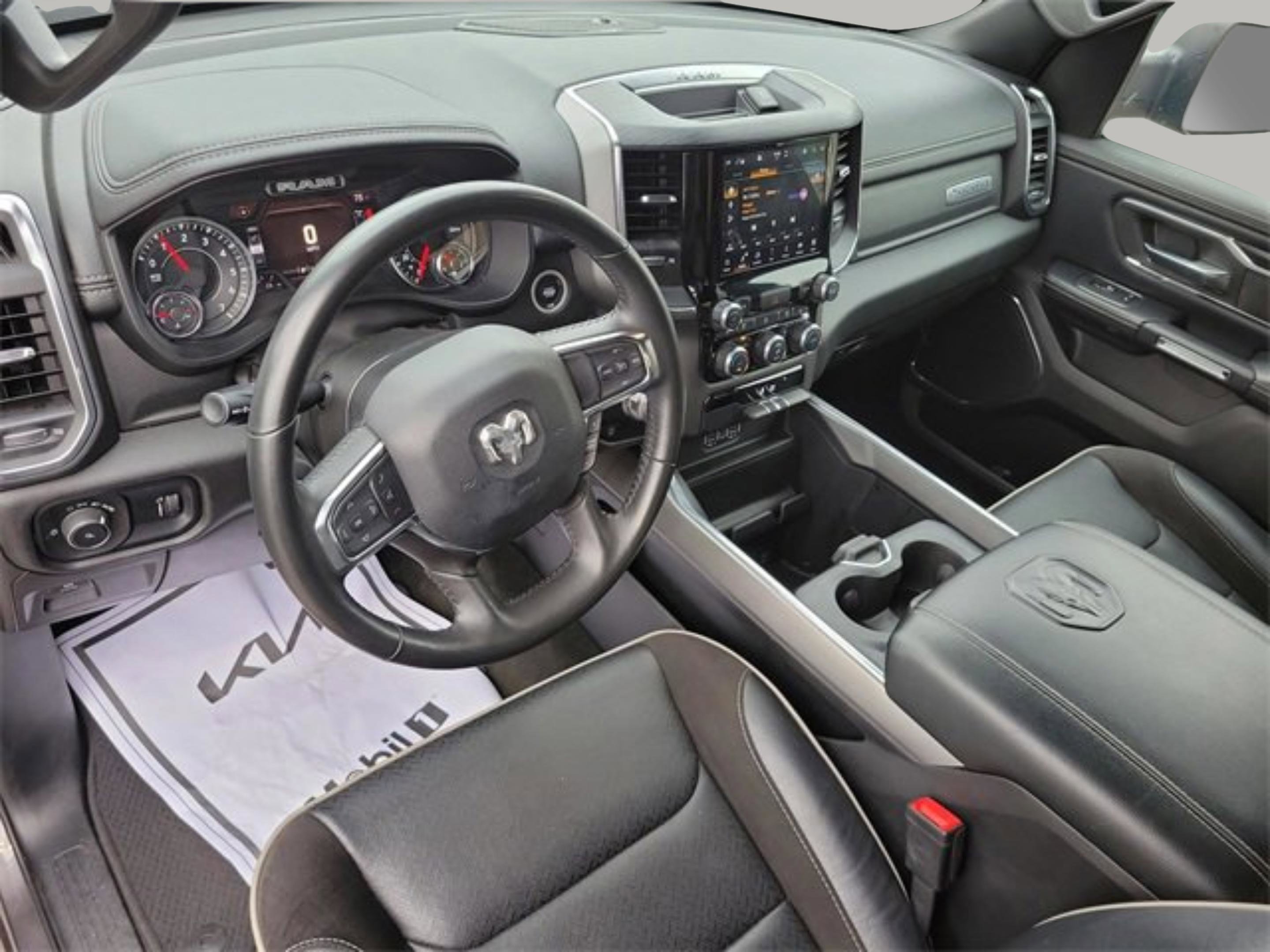 Used 2024 RAM 1500 Laramie image 8