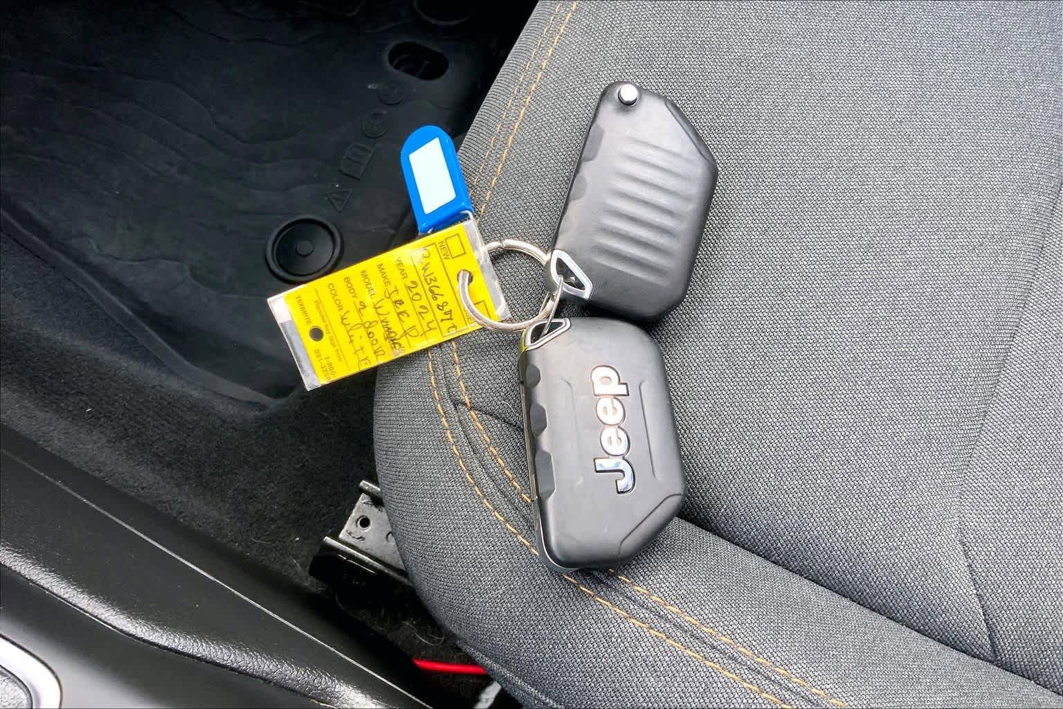 Used 2024 Jeep Wrangler Sport AWD/4WD image 14