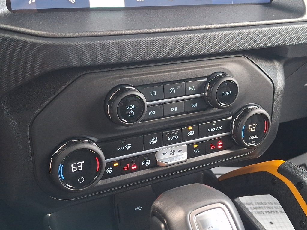 Used 2024 Ford Bronco Badlands AWD/4WD image 33